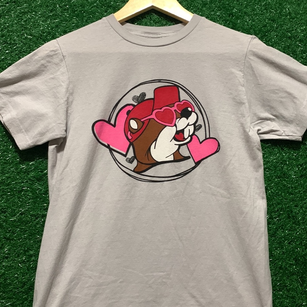 Buc-ee’s “SOME BUC-EE LOVE ME !” Tee